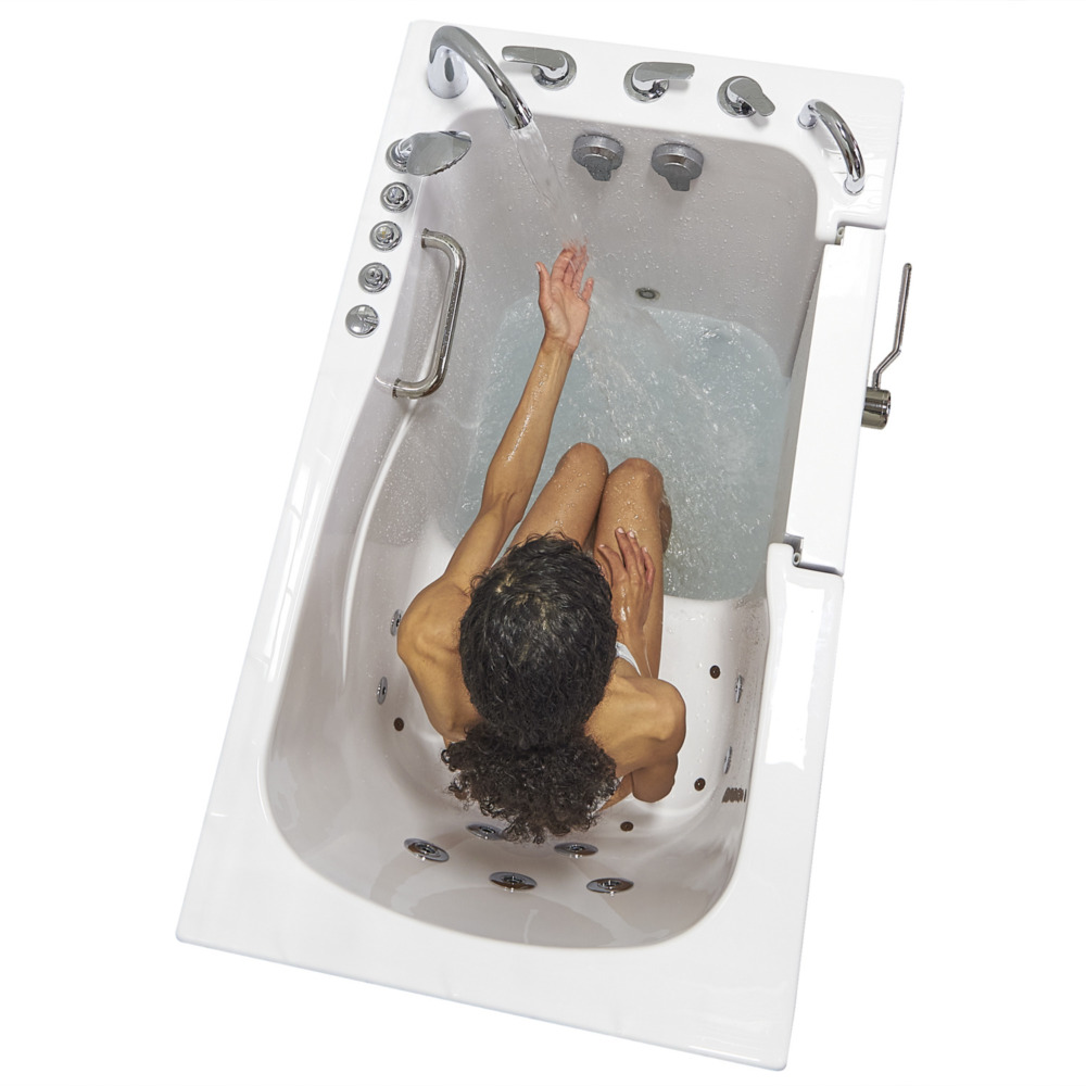 Capri_5Pc_Dual_Massage_Model_Shot_Top_Left_Down_Filling_Up_Tub_Dual_R-1000x1000