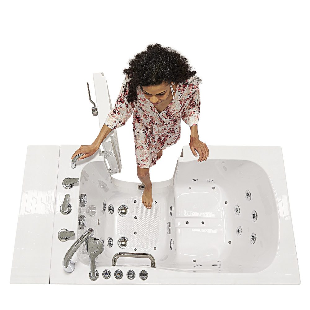 Capri_Monaco_outward_swing_walk_in_tub_door_entry