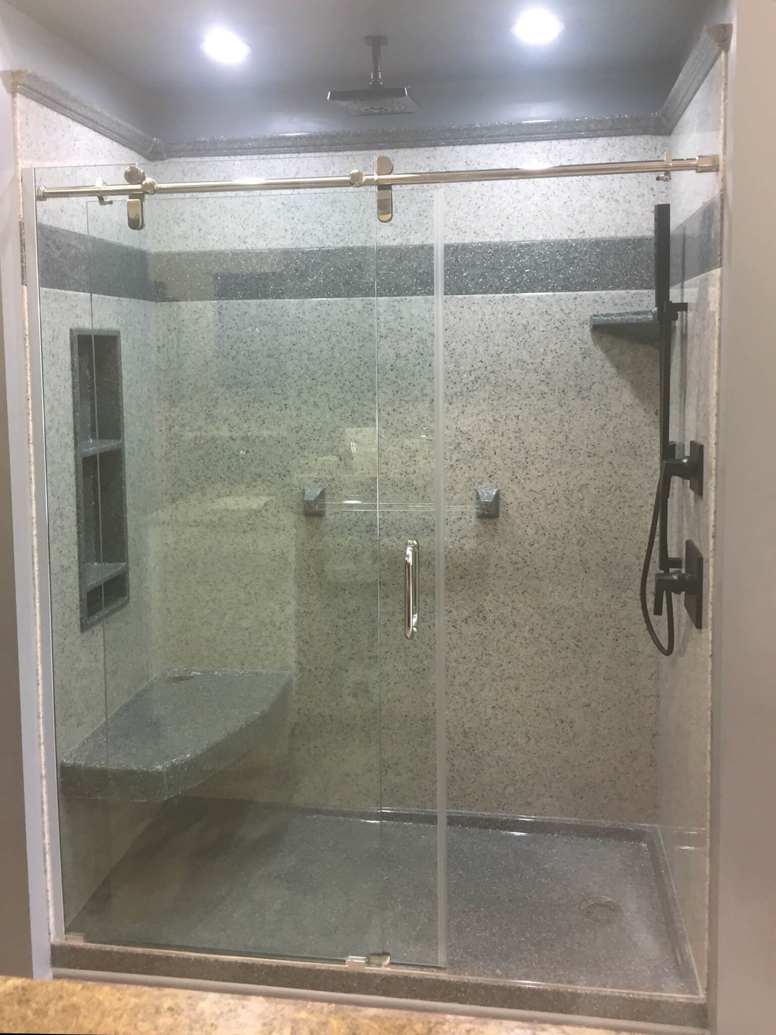 OW_Shower-Door_barn-style_gallery06